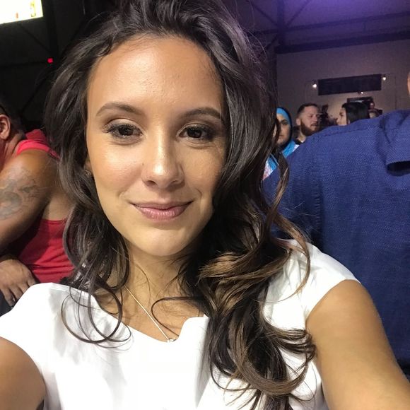 Meet your Posher, Elise - Picture 1 of 1